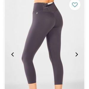Fabletics High Waisted Trinity Mesh Capri in black